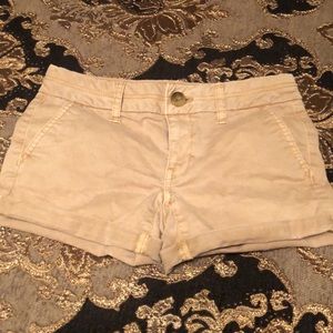 American eagle khaki shorts